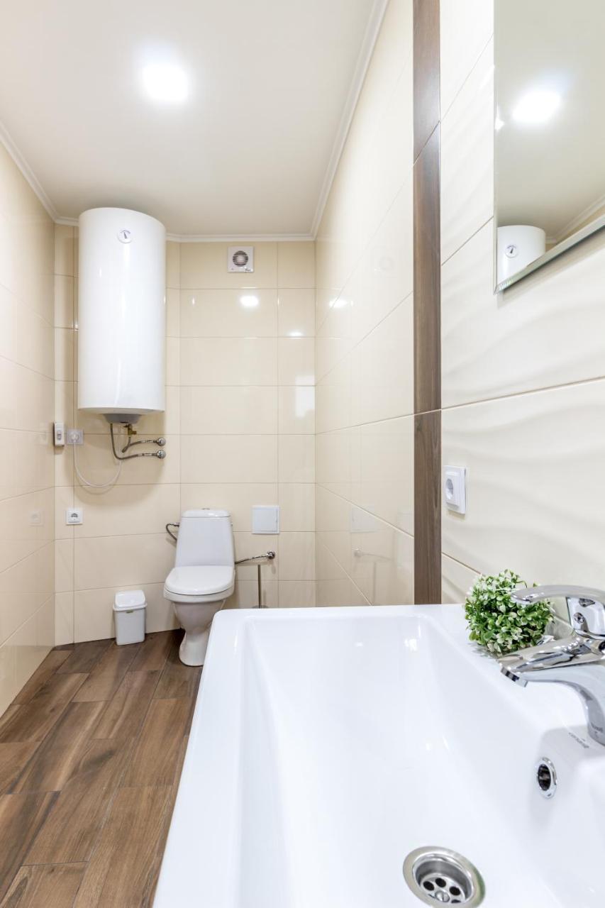 City Center Vip Studio Apartment Lviv Ngoại thất bức ảnh