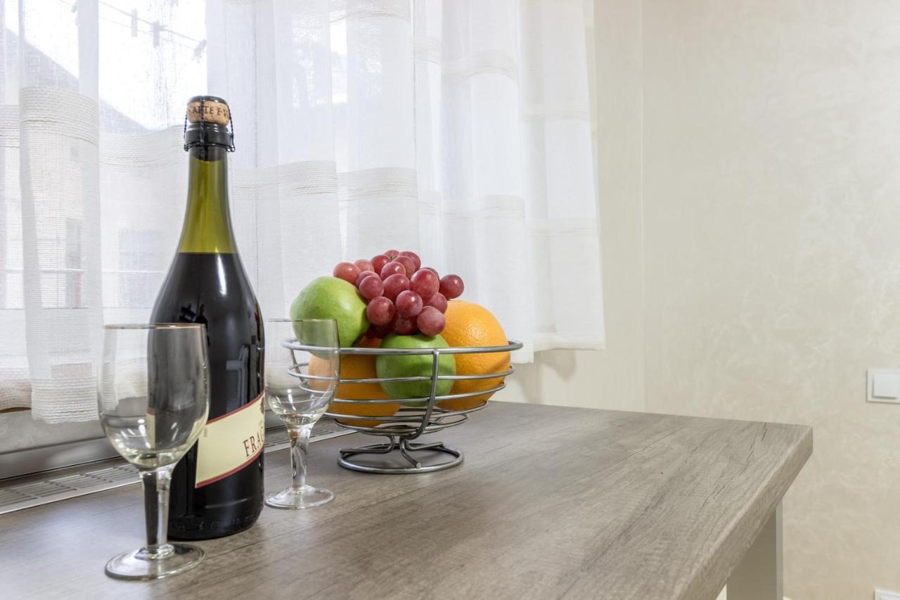 City Center Vip Studio Apartment Lviv Ngoại thất bức ảnh